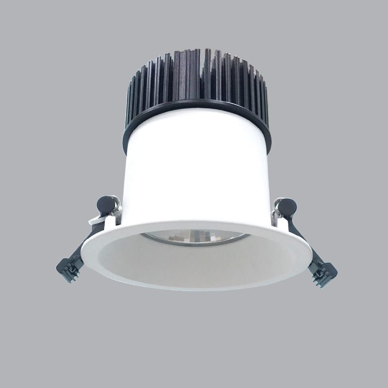 ĐÈN DOWNLIGHT CHỐNG THẤM MPE 12W vàng